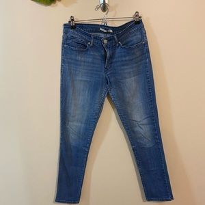 Skinny Leg Levi’s Size 30